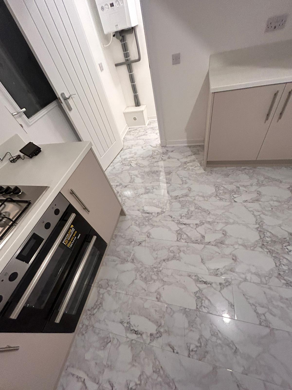 Luna Bianca 8mm Waterproof Straight Laminate