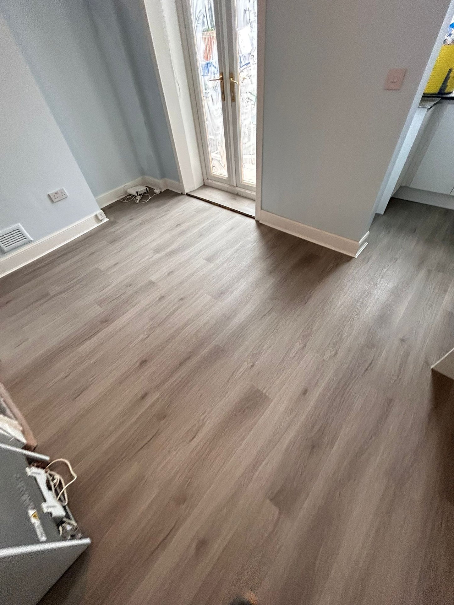 Smokey Oak  5.5mm Herringbone Waterproof Click Vinyl