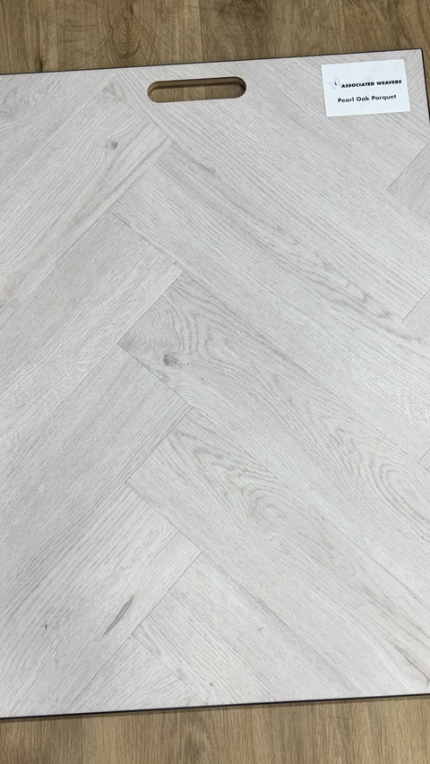Invictus Dryback 55 — Pearl Oak (Parquet Herringbone)