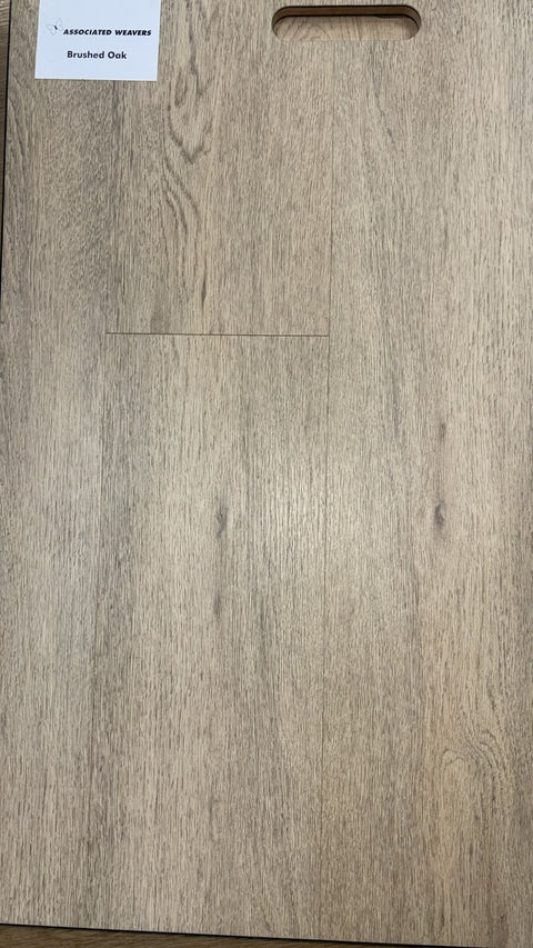 Invictus Dryback 55 — Brushed Oak (Plank)