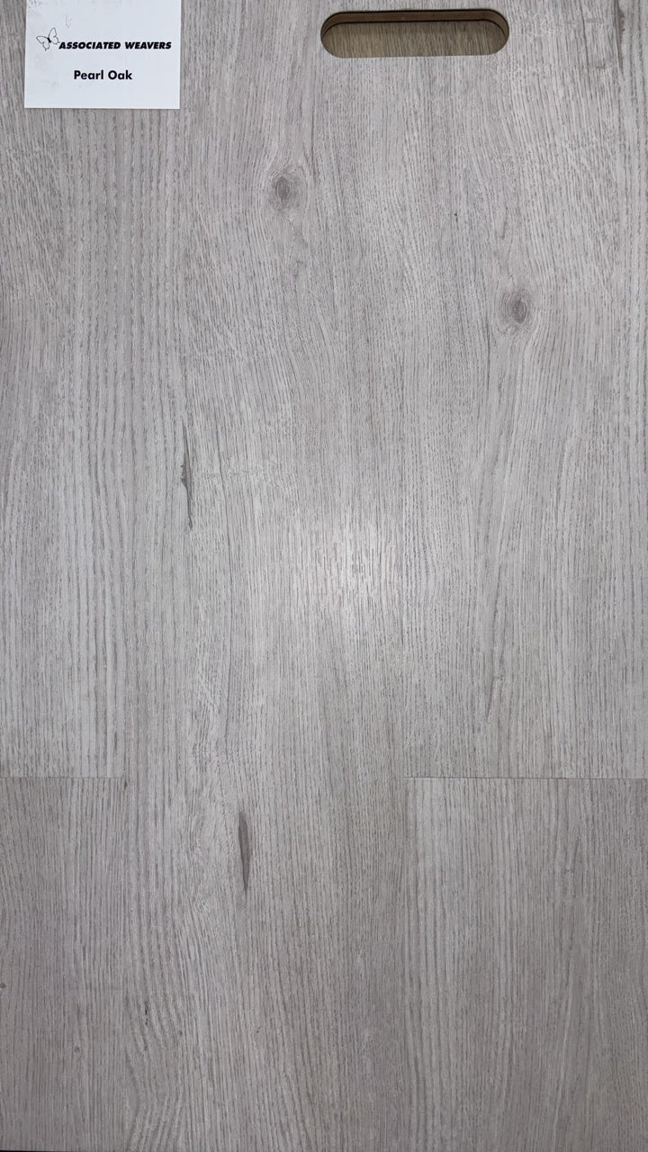 Invictus Dryback 55 — Pearl Oak (Plank)