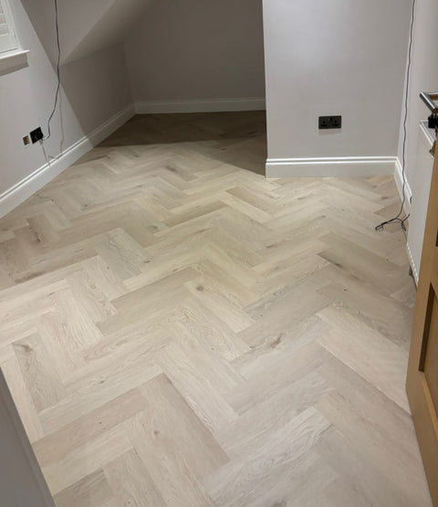 Invictus Dryback 55 — Soft Oak (Parquet Herringbone)