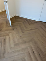 Cocoa Oak 5.0mm Herringbone Waterproof Click Vinyl