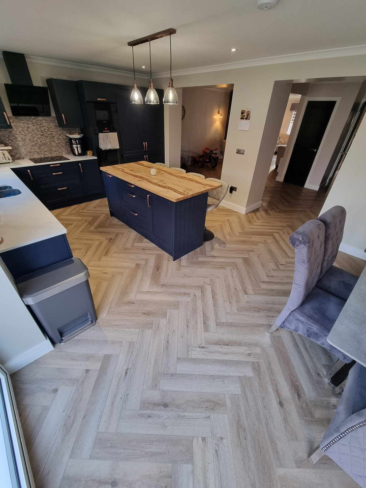 Tidal Oak 5.0mm Herringbone Waterproof Click Vinyl