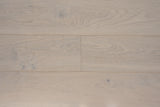 Universal Clic — Aspen Oak