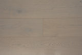 Universal Clic — Platinum Oak