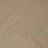 Universal Clic Herringbone — Platinum Oak